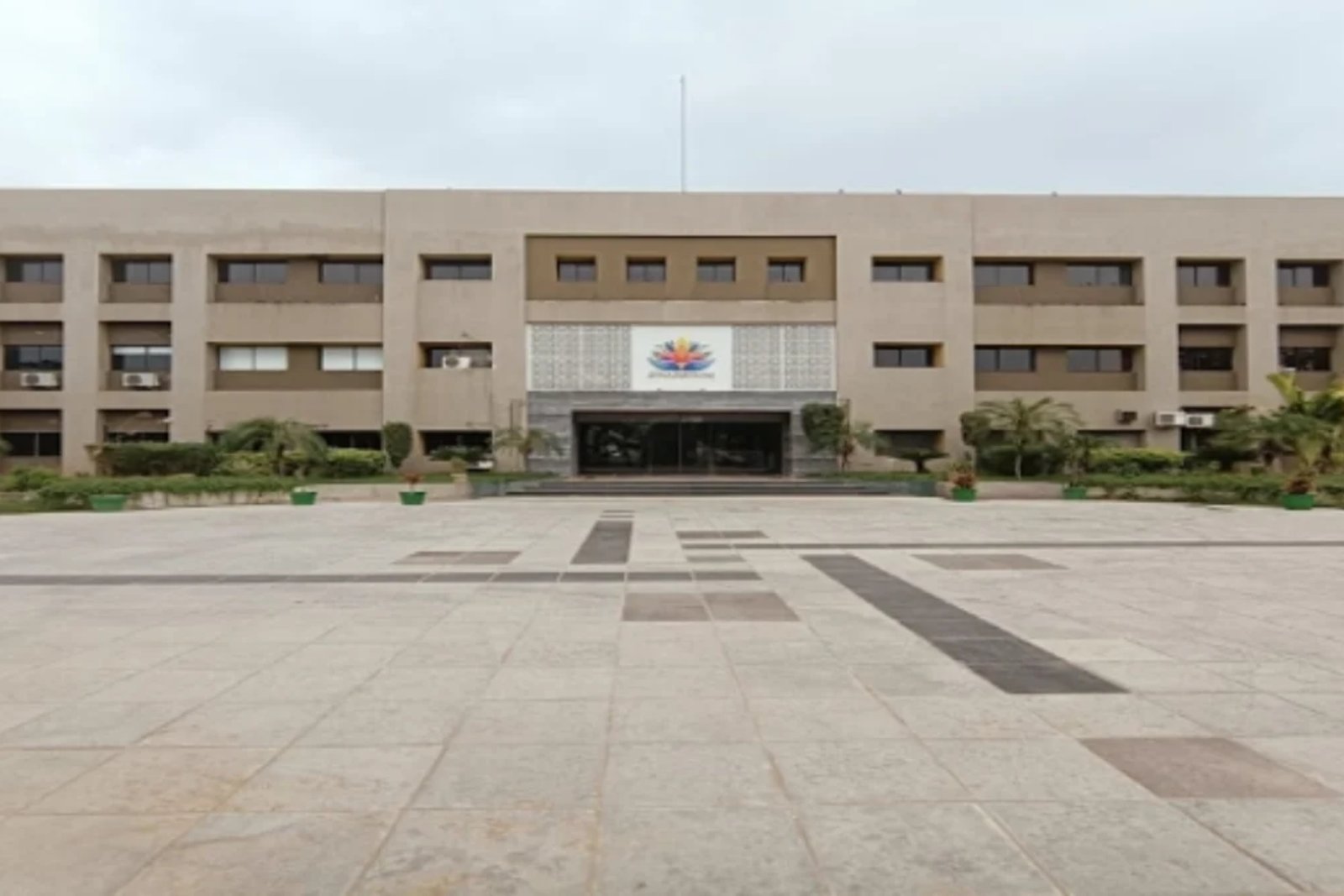 Aarihant Homoeopathic Medical College 1