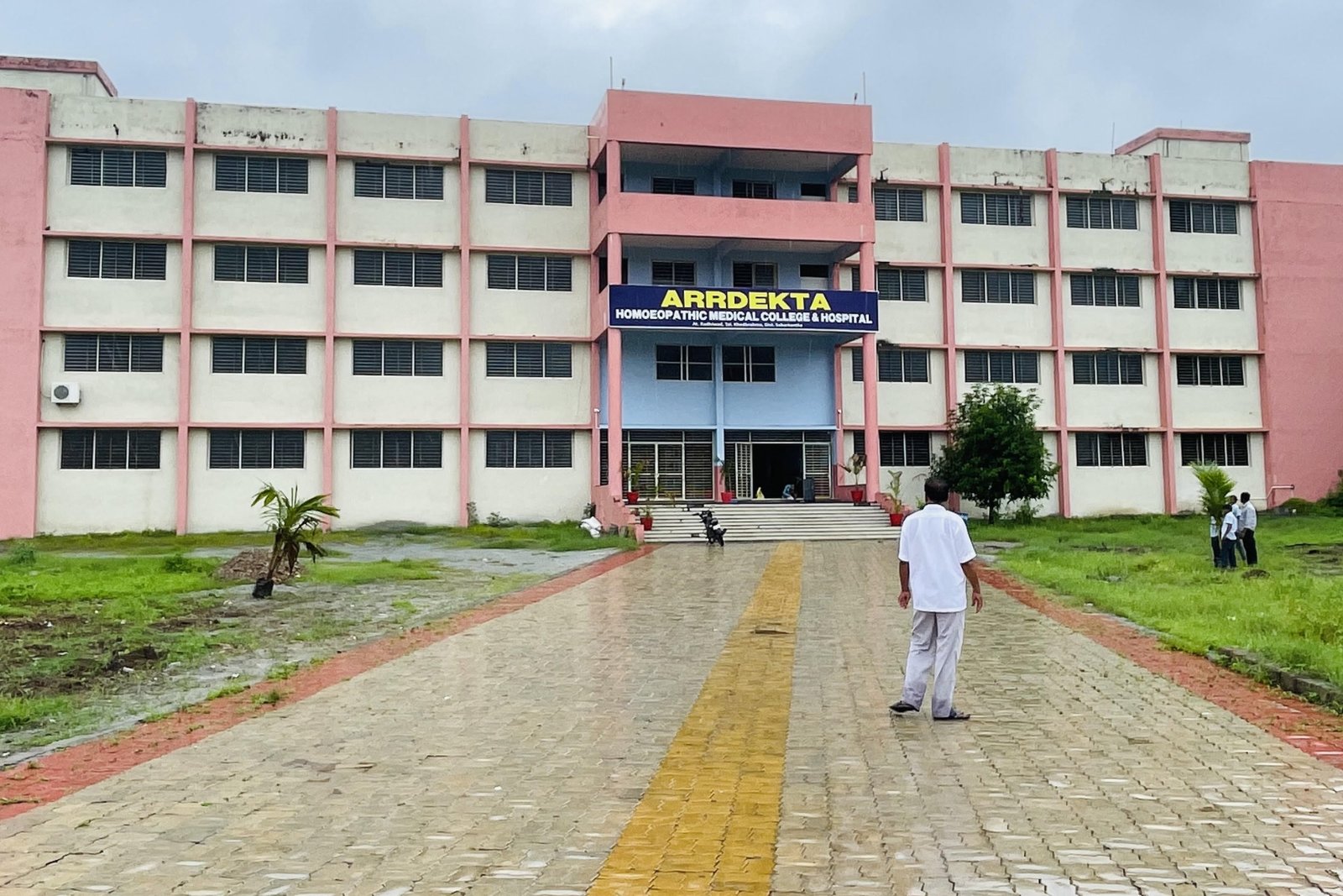 Arrdekta Homoeopathic Medical College 1