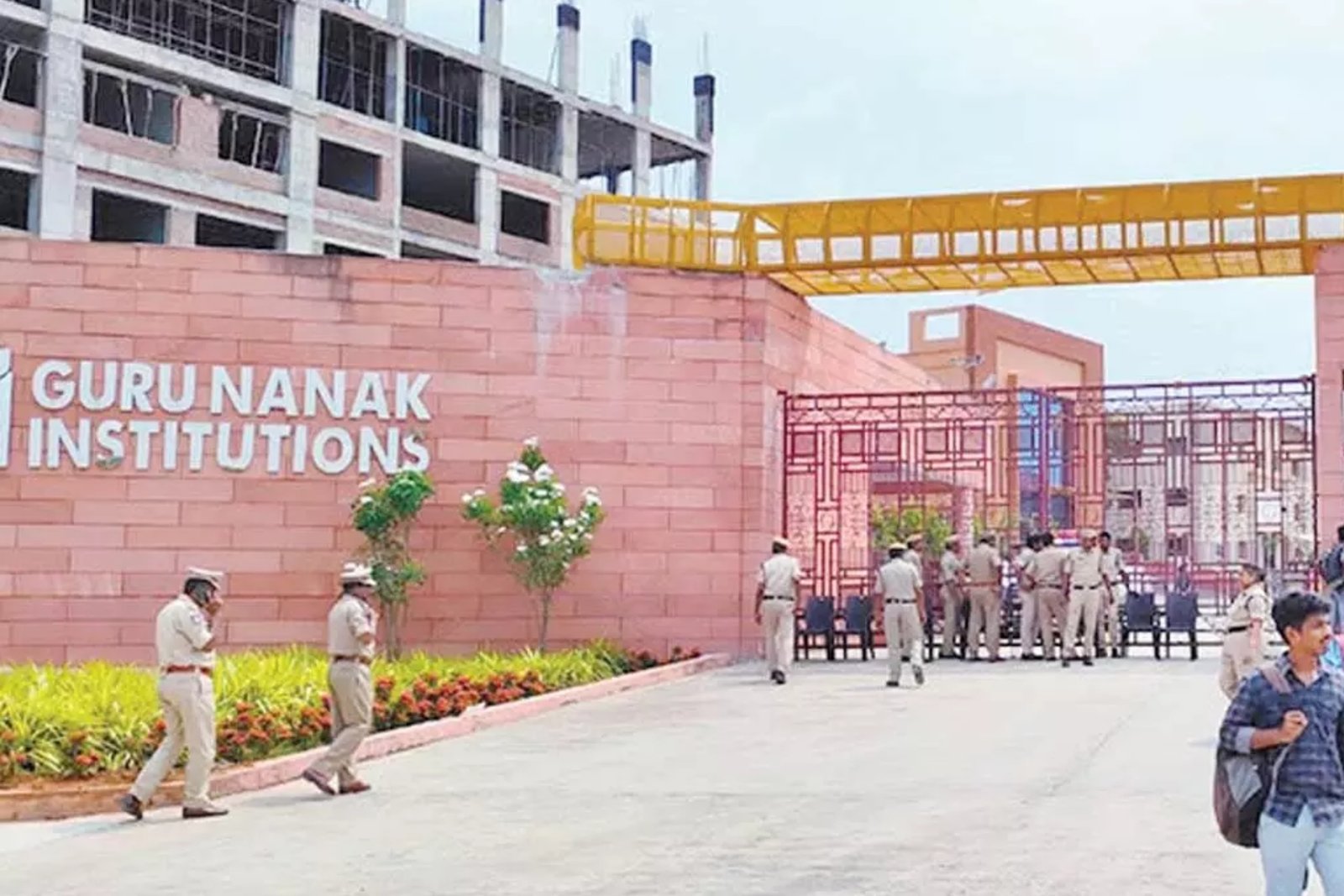 Guru nanak Homoeopathic Medical College 1