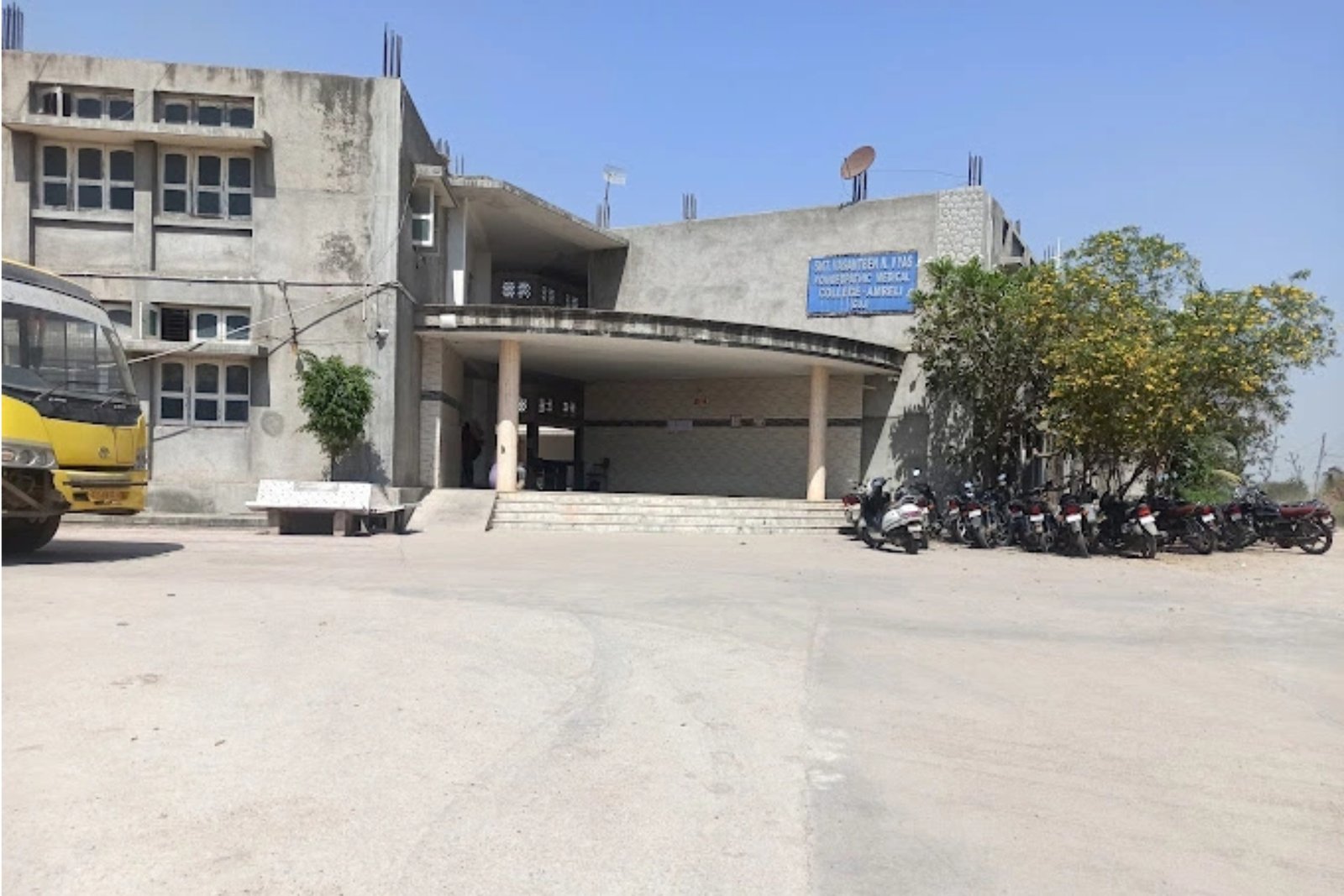 Smt. Vasantaben N. Vyas Homoeopathic Medical C 1ollege